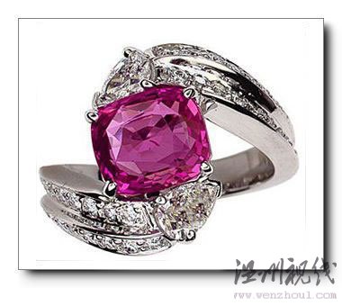 多彩迷人型訂婚戒指 居米希昂出品  
