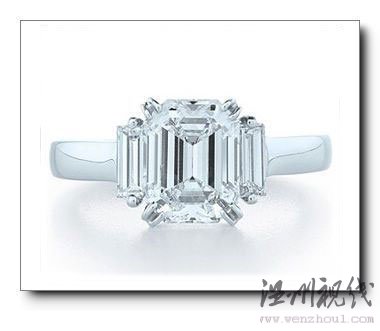 經典型訂婚戒指 kwiat 出品  三寶石訂婚戒指 Tacori 出品