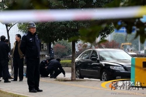 男子在銀行取錢后被當街槍殺(組圖)