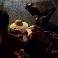 佛山房產商飛踹護地老婦 辣椒槍噴射村民