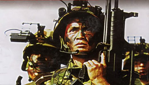 解放軍特種部隊隊員正在進行訓練