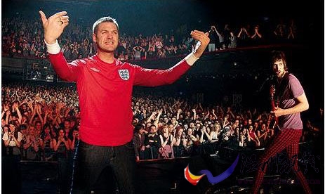 搖滾樂隊卡薩比安主場梅甘展示球衣