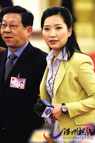 挽部長女記者系人大新聞中心指派經(jīng)過3年策劃