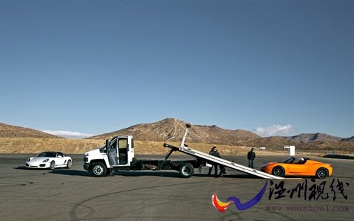 對話！ Tesla Roadster戰保時捷Boxster 汽車之家