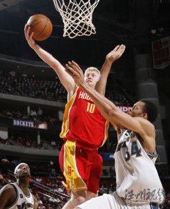 <b>巴丁格24分創(chuàng)生涯新高 這一射他拯救了火箭尊嚴</b>