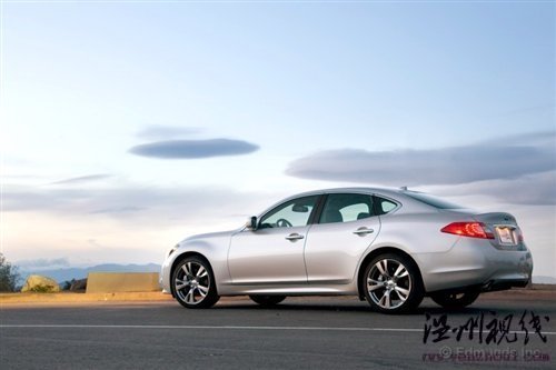 大號的G37 試駕2011款英菲尼迪-M37S 汽車之家