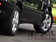 奔馳 福建戴姆勒 唯雅諾 2010款 2.5l 尊貴版