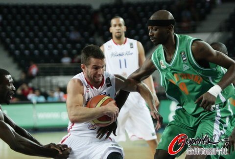 神奇一幕誕生！ 中國男籃戲劇性提前晉級16強