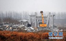 武漢地產商為父建豪華活人墓豪華墓園被強制拆除