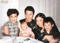 張柏芝離婚了嗎？一年一億元除了陳冠希還有誰養(yǎng)得