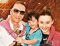 謝賢罵查小欣管家事 張柏芝離婚查小欣“承認”