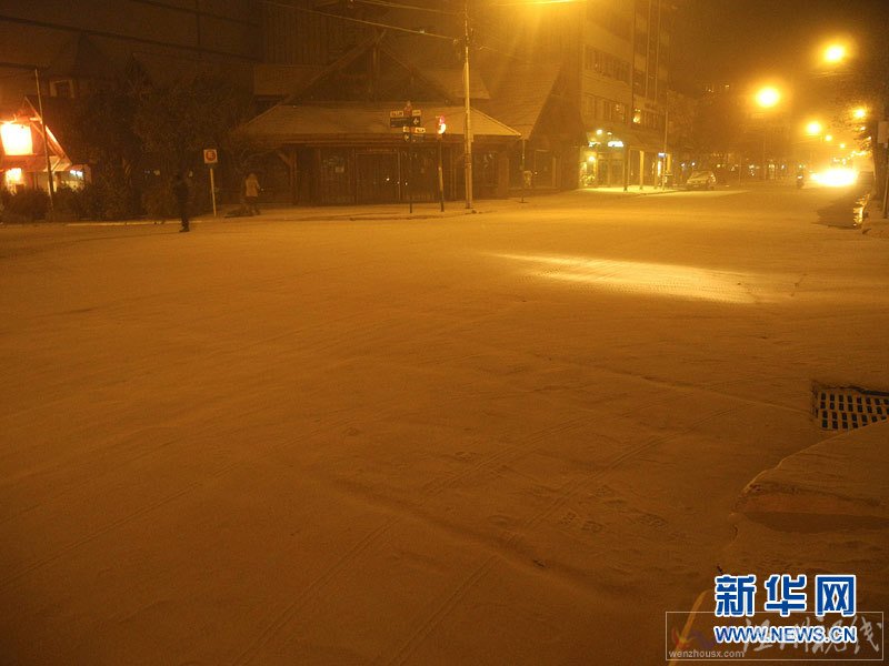 智利普耶韋火山噴發 濃煙、火山灰殃及鄰國