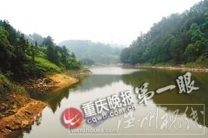 “巨型蚯蚓”出沒的薄刀嶺水庫