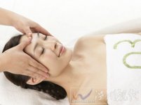 怎樣保持精力充沛 “自醒”穴位保持夏天精力充沛