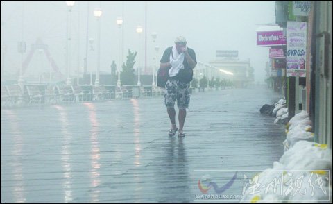 颶風(fēng)“艾琳”登陸美國(guó) 多州進(jìn)入緊急狀態(tài)