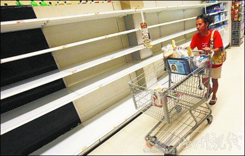 颶風(fēng)“艾琳”登陸美國(guó) 多州進(jìn)入緊急狀態(tài)