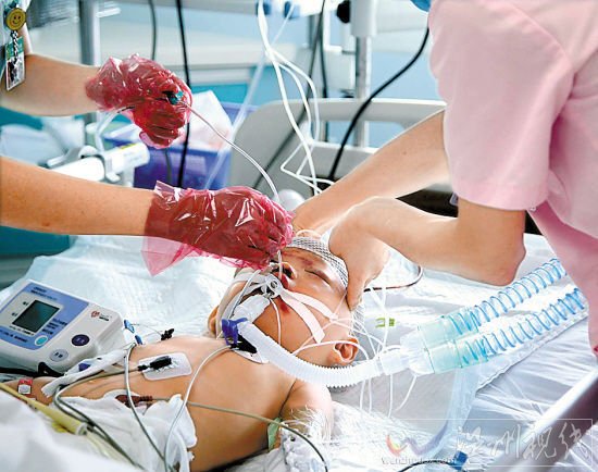 女童遭碾壓案兩名肇事司機(jī)被抓獲