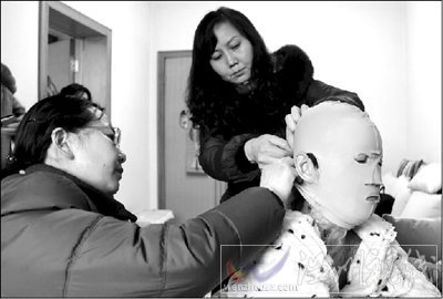 合肥少女被毀容續 肇事者父稱兒子與周巖系早戀