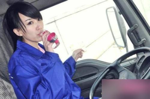 最美女司機(jī)藍(lán)領(lǐng)妹實(shí)際上不是司機(jī) 清純女司機(jī)藍(lán)領(lǐng)妹鑒定是作秀