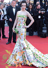 范冰冰“瓷娃娃”圖片 65屆戛納電影節(jié)范冰冰古典瓷娃娃造型