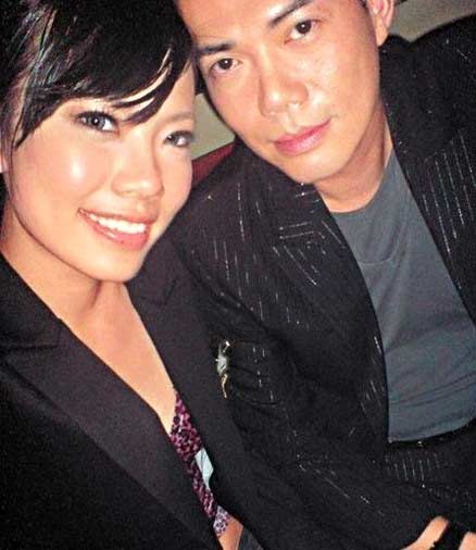 傳嫩模王璐瑤插足謝天華家庭 導(dǎo)致謝天華妻子自殺