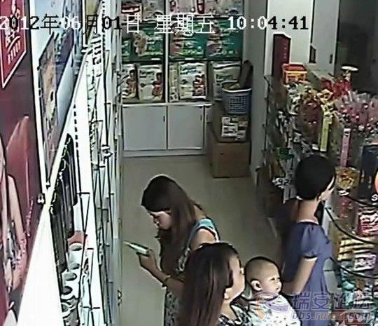 女賊偷奶粉藏內褲 女賊偷奶粉藏內褲