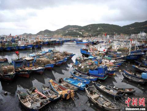 雙臺風“聯袂”逼近中國沿海 將引發多地強降雨