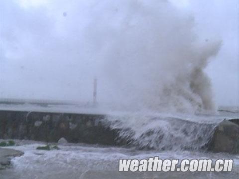 河北省受減弱臺(tái)風(fēng)“達(dá)維”影響  滄州出現(xiàn)風(fēng)暴潮