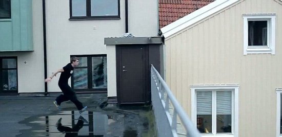 瑞典跑酷高手失誤