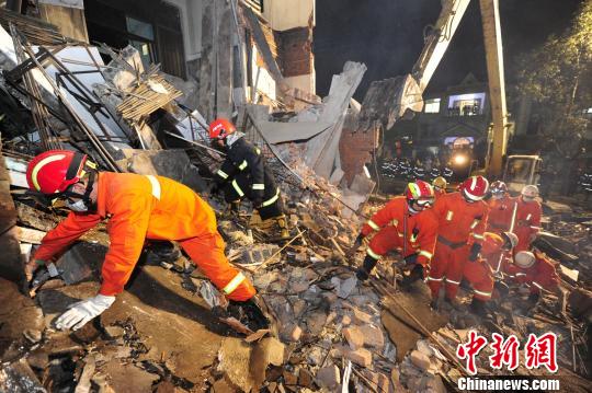 寧波慈溪鍋爐爆炸事故現場