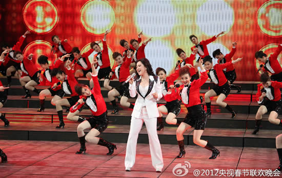 金美兒冬天里一把火