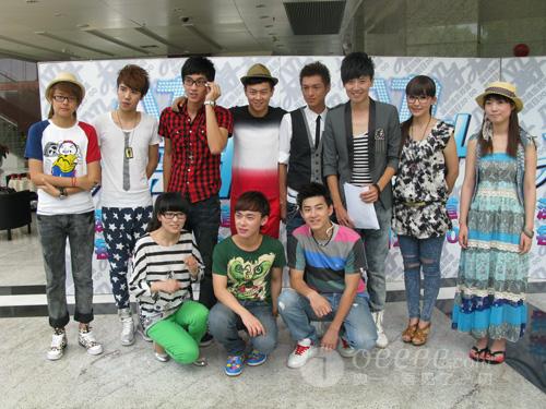 張小雨2010年曾經加盟深圳電視臺《八九不離十》欄目