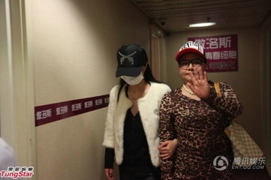 干露露毀容，干露露疑被捉奸被打遭毀容