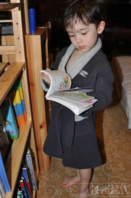 中美混血兒Alex是誰