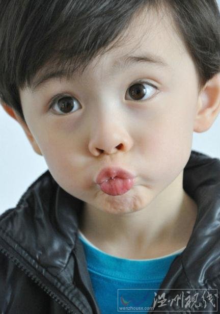 中美混血兒Alex是誰