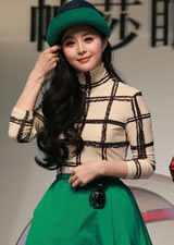 范冰冰帕莎眼鏡代言 范冰冰扮小蘿莉賣萌