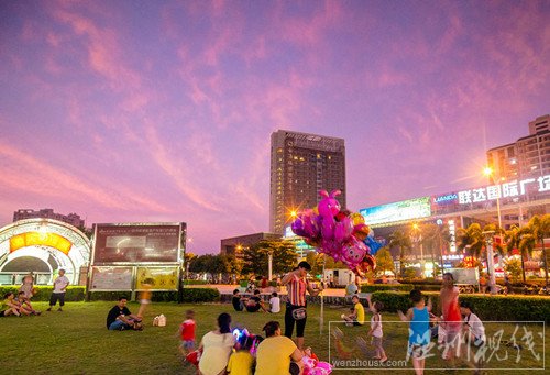 臺風登陸前廣西欽州晚霞