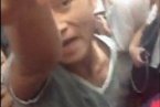 上海地鐵不文明行為 男子地鐵抱孩子小便謾罵乘客