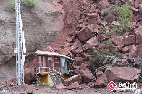 彝良山體滑坡 26日彝良再發山體滑坡醫院受威脅病人轉移
