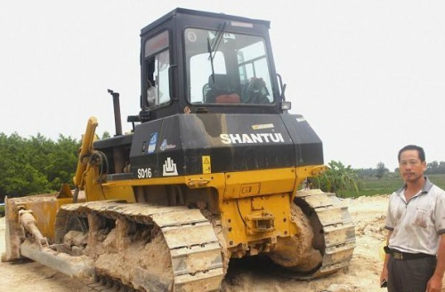 強(qiáng)行征地碾死女孩 4歲女孩在征地過(guò)程中被碾死