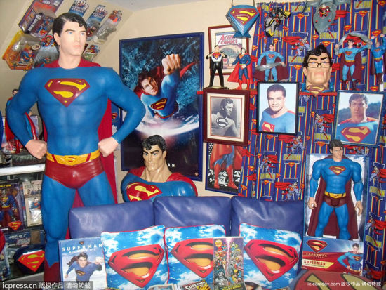 菲律賓男子整容13次成超人