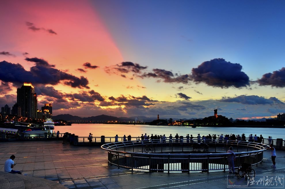 溫州夜景：溫州江心嶼夜景照片