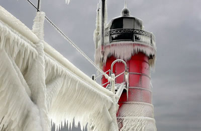 克羅地亞海邊極寒天氣風景 海浪瞬間冰凍克羅地亞絕對冰凍天氣
