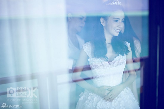 佟麗婭陳思成婚禮在大溪地舉行 一開(kāi)始就奔著結(jié)婚去