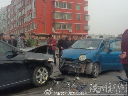 蒼南南城路車禍現(xiàn)場
