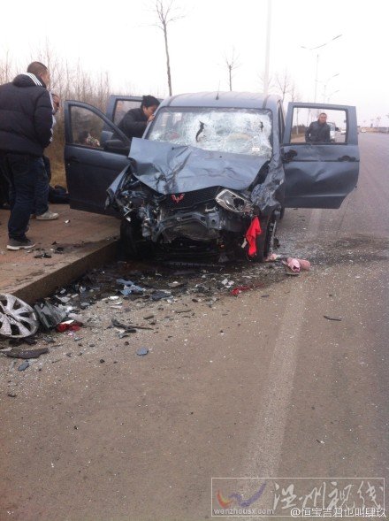 臨沂一路口車禍現場