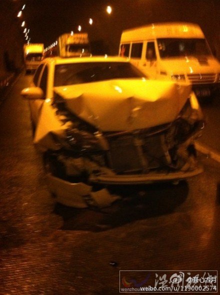 福鼎高速隧道內交通事故