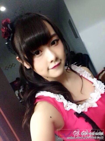 李宇春長發圖片美的驚人 可惜不是李宇春本人