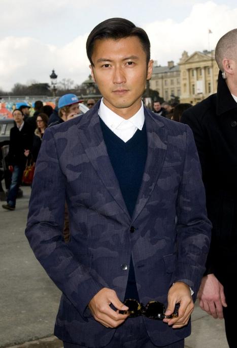 謝霆鋒巴黎看秀