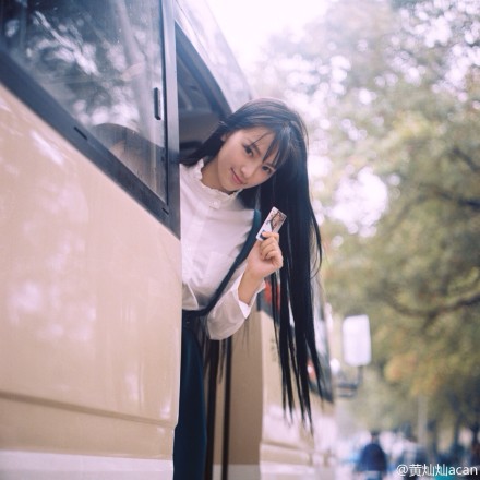 武大女神黃燦燦 武漢大學黃燦燦清純照